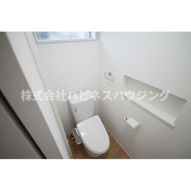 流山市駒木借家Ａ棟(ナガレヤマシコマギシャクヤエートウ)のトイレ