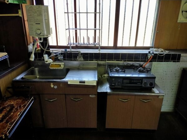 黒笹借家のキッチン