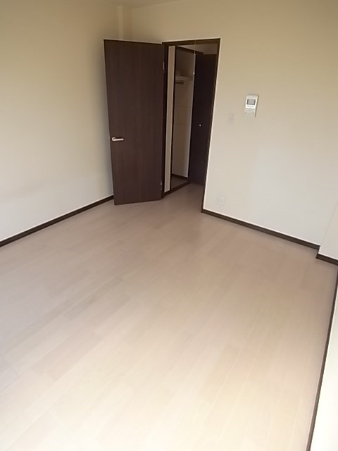 Flower尼崎の居間・リビング