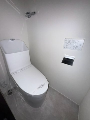 FLレジデンス千代田昕居のトイレ|落ち着いたトイレです