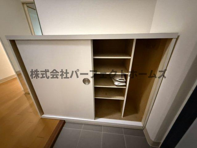 寝屋川東ファミリータウン東二番館の収納|専用の収納スペースです