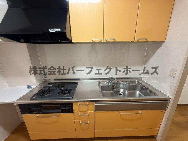 寝屋川東ファミリータウン東二番館のキッチン|きれいなキッチンです