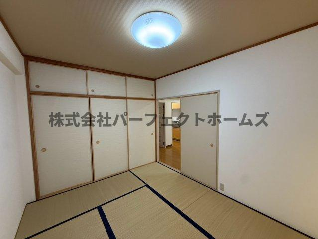 寝屋川東ファミリータウン東二番館の和室|和室があれば、来客や子供用のスペースとして活躍します