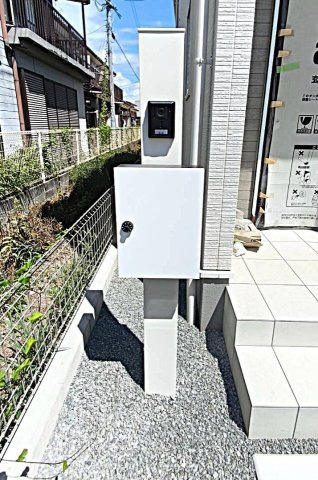 南区出仲間6丁目3期　1号棟の設備|・メールボックス
・TVモニタ付きインターホンで夜間でも安心です