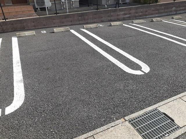 プレジャーの駐車場