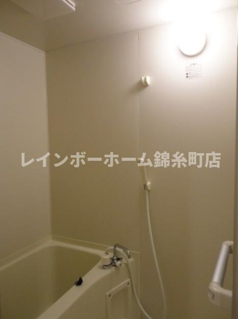 リトルズ篠崎の浴室