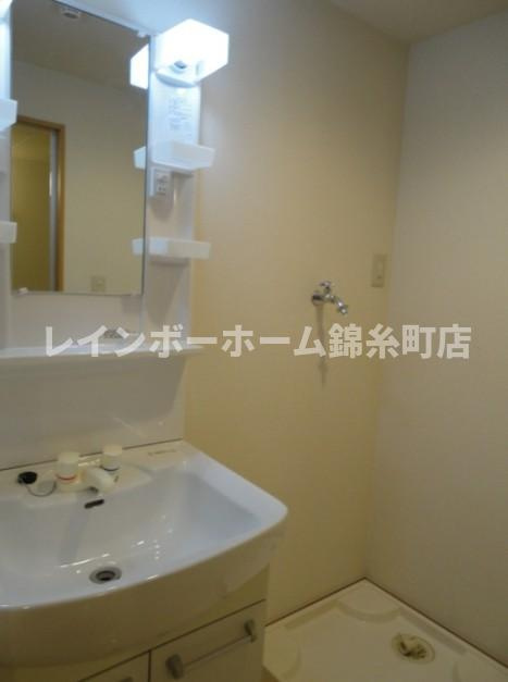 リトルズ篠崎の独立洗面台