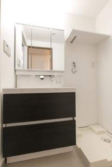 ＡＬＩＶＩＯ西麻布の洗面所|※写真は同タイプ住戸です。