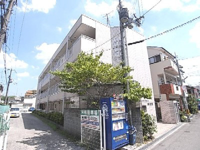 アーバンコート香里園の外観
