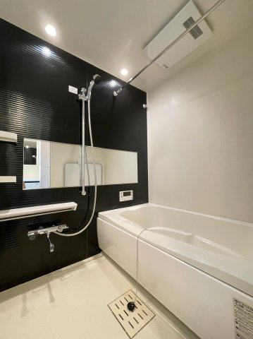 DIPS東十条駅前PREMIUMの浴室|きれいなお風呂です