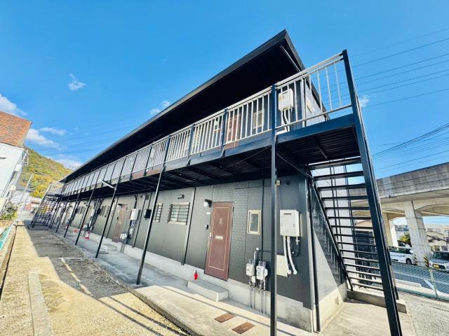 カナロア野里駅前の外観
