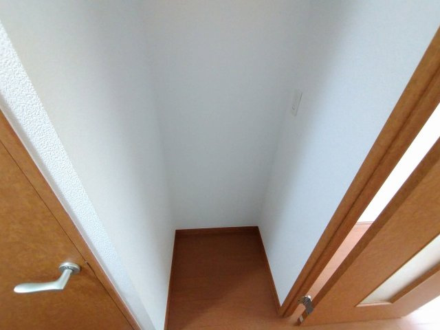 レオパレスアプリコットのその他|冷蔵庫置場（キッチン向かい）