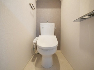 【トイレ】 | エスリード大阪セレスティア | 落ち着いた色調のトイレです