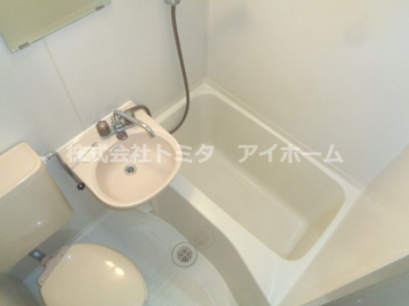 【浴室】 | 他のお部屋のお写真です　反転タイプ