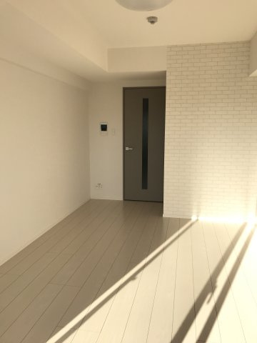 【居間・リビング】 | クレストタップ羽田 | ※同タイプ他部屋参照