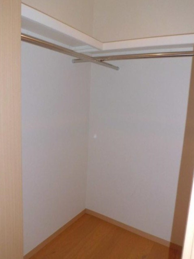 クレスタ今川の収納