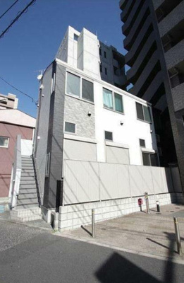 【外観】 | グランディール川崎 | ネット無料。ネット無料なら月々実質4000円程度のコストがかからなくてすむよ。