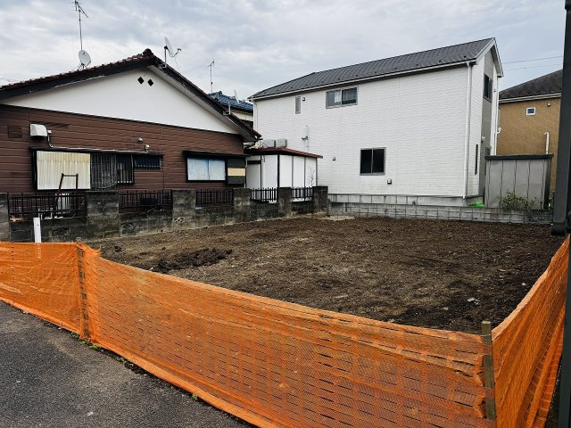 八王子市　諏訪町　新築一戸建て　０１期の駐車場|～並列2台駐車可能カースペース～