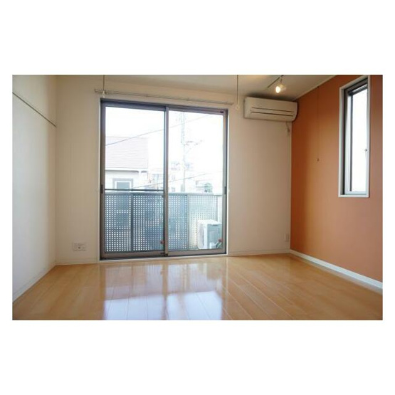 【居間・リビング】 | リヴェール高円寺 | 6.5帖のきれいな洋室。