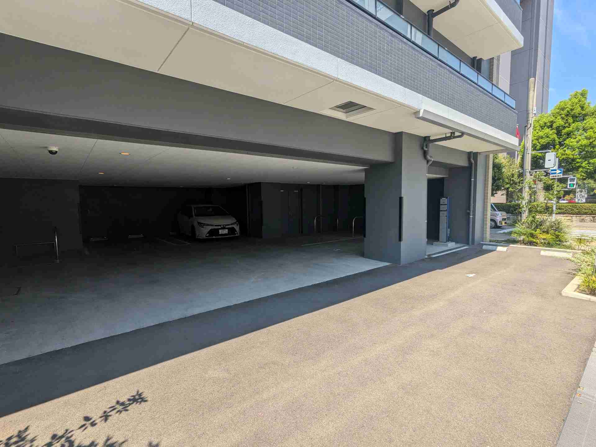 グランパセオ丸の内の駐車場
