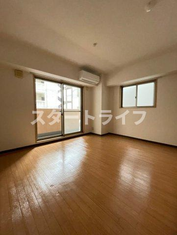 大阪市東淀川区東中島１丁目の賃貸マンションの居間・リビング