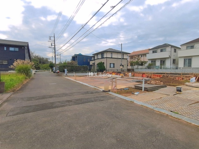 つくば市鹿島台　新築戸建　B号棟の前面道路含む現地写真