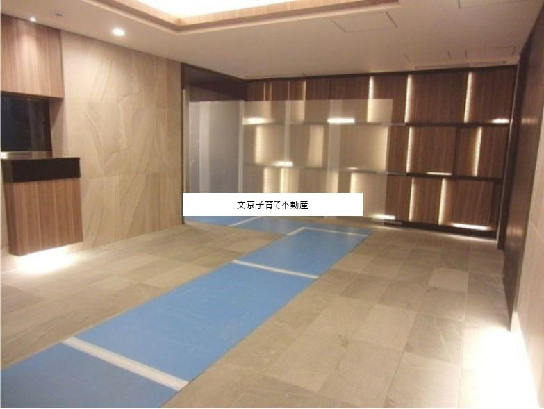 オーパスレジデンス銀座イーストのロビー
