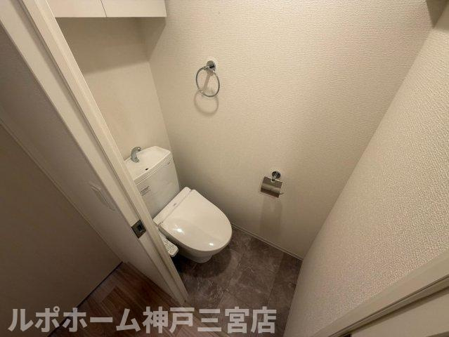 セレニテ西元町アリエのトイレ