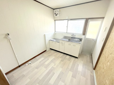 【居間・リビング】 | 西板持町8丁目戸建