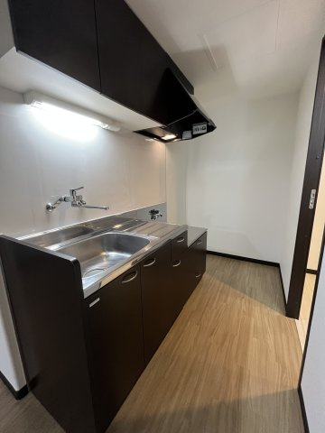 札幌市豊平区中の島二条３丁目の賃貸マンションのキッチン