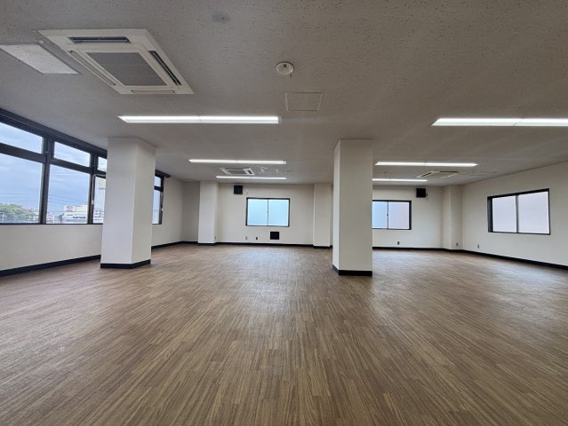 旭が丘ビルの内装