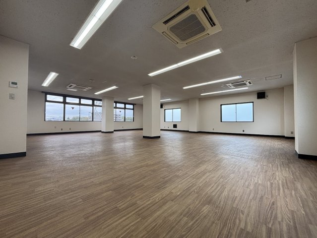 旭が丘ビルの内装