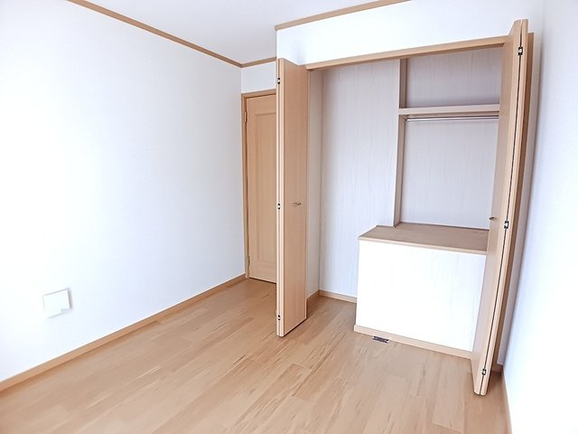 グリーンヒルズＥの内装