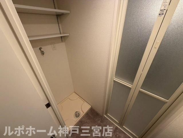 セレニテ西元町アリエの浴室