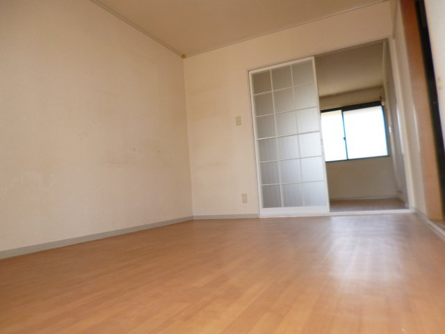 シャルム Ａの子供部屋|洋室