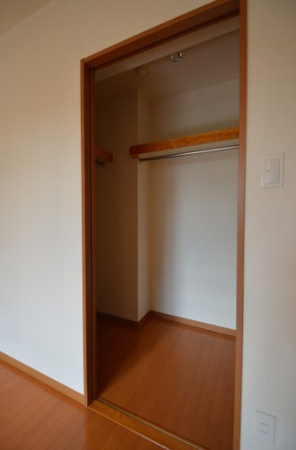 オアシスE棟の収納