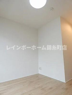 b’CASA Verdeの居間・リビング