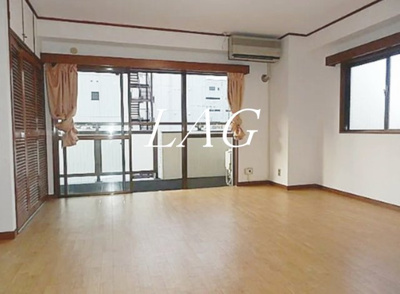 【居間・リビング】 | ハッピー本郷 | 洋室のお部屋です。