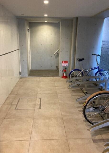 CREAL錦糸町の駐車場