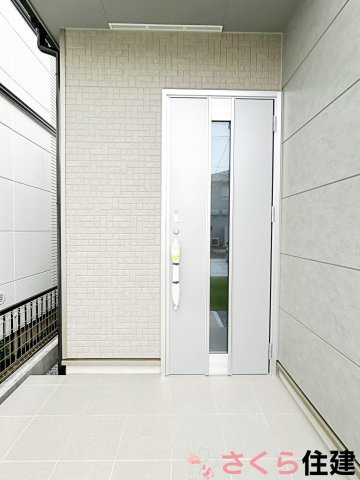 宇都宮市岩曽町1379番　A号棟の玄関