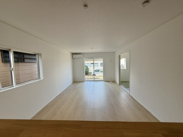 【新築戸建て】秋田市牛島西　第8の居間・リビング
