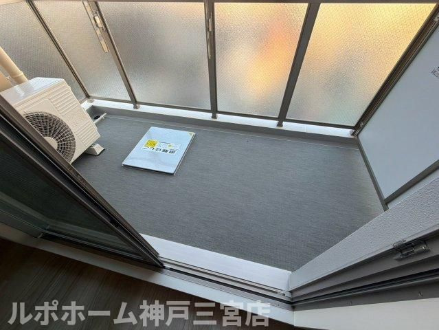 セレニテ西元町アリエのバルコニー
