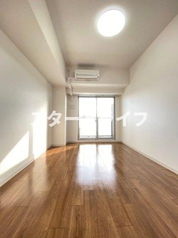 大阪市淀川区木川西３丁目の賃貸マンションの居間・リビング