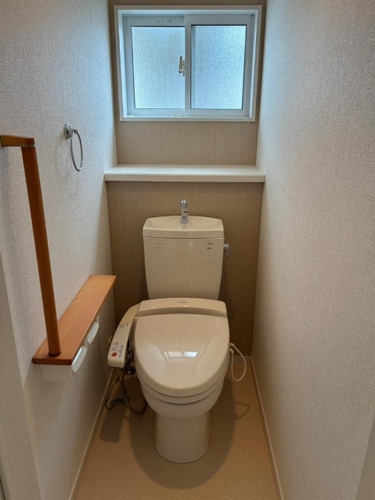 【仲介手数料０円】相模原市緑区二本松2丁目　中古一戸建てのトイレ|相模原市緑区二本松2丁目　中古一戸建て