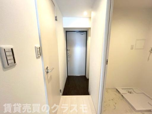 GRANDOCEAN京阪本通の玄関