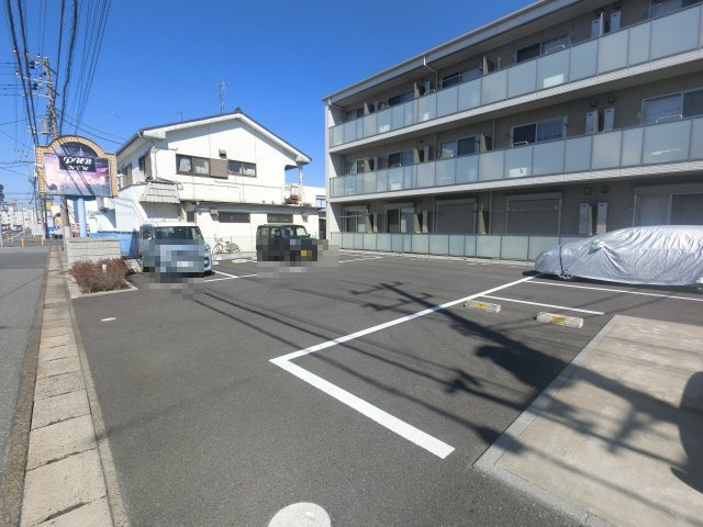 【駐車場】