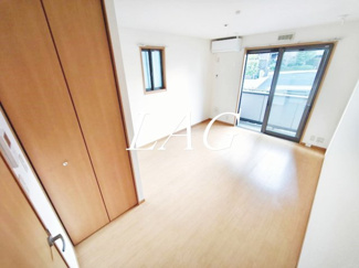 【居間・リビング】 | メゾン　ドゥ　ナガト | 洋室のお部屋です。