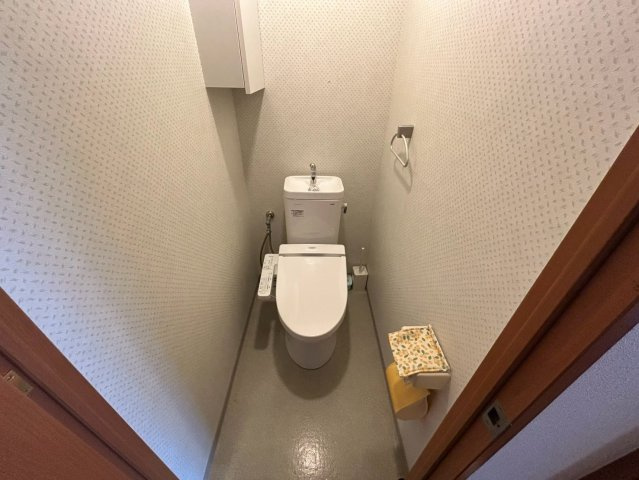 ルピナス八王子のトイレ|～暖房温水洗浄機能付きトイレ　冬場は特に嬉しい機能ですね～
