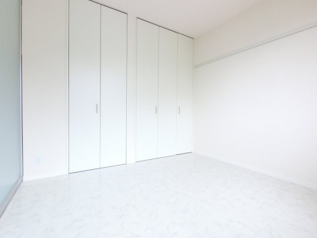 【寝室】
