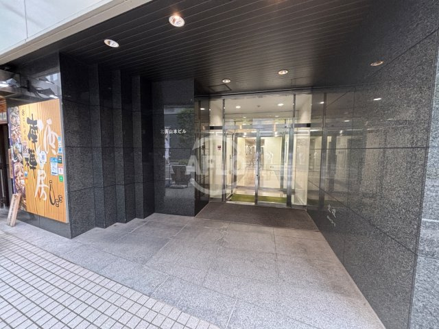 北浜山本ビルのエントランス|北浜山本ビル